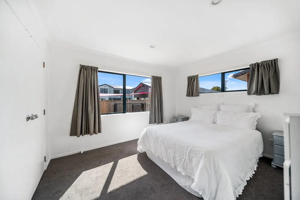 Photos of 120A Helvetia Road