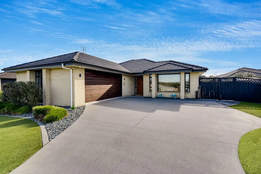 Photos of 18 Kawariki Drive