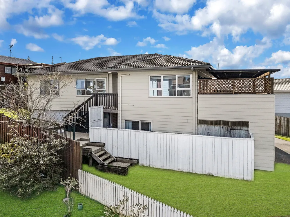 Photos of 32 Athena Drive