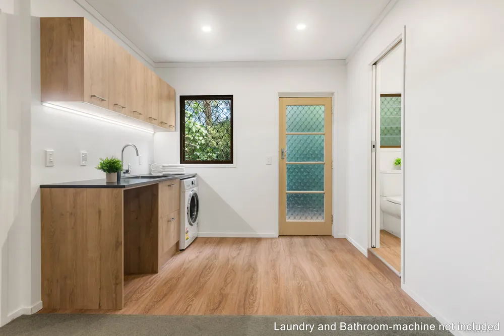 Photos of 42 Coroglen Avenue