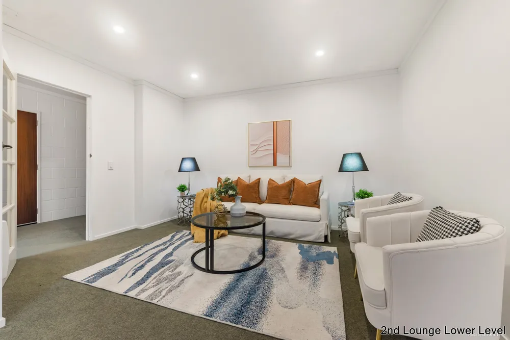 Photos of 42 Coroglen Avenue
