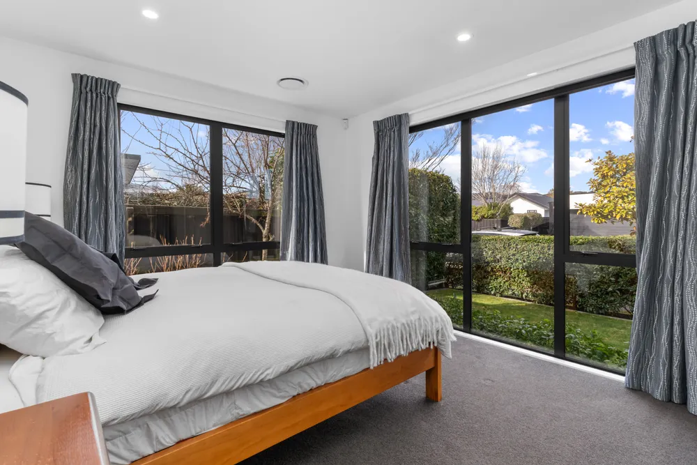 Photos of 1 Findlay Avenue