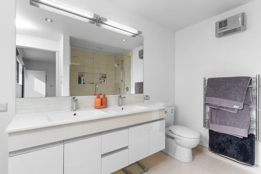 Photos of 1 Findlay Avenue