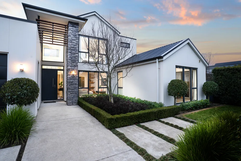Photos of 1 Findlay Avenue