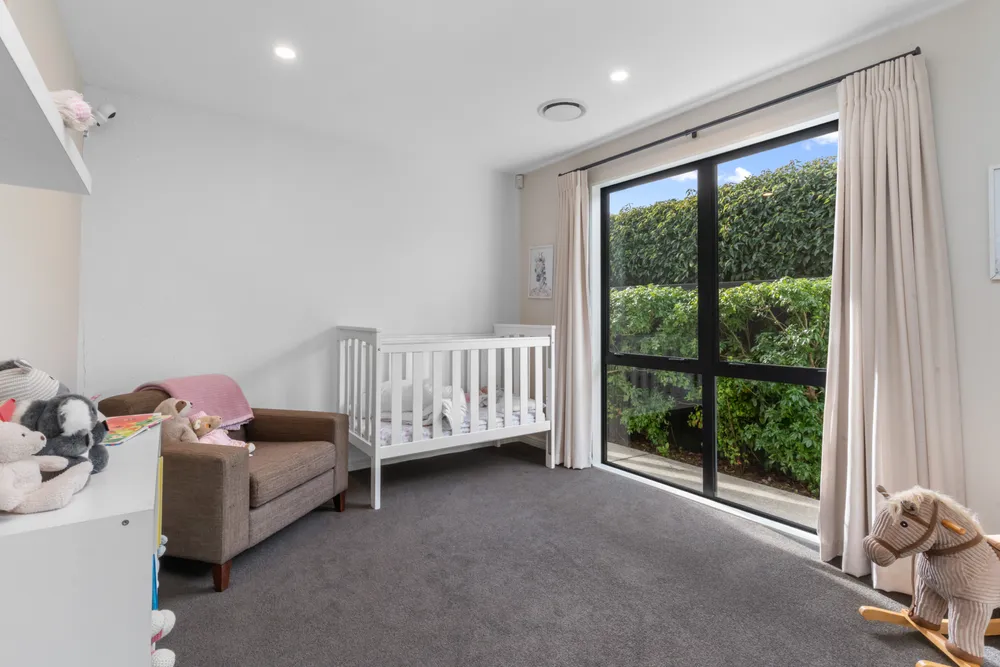 Photos of 1 Findlay Avenue