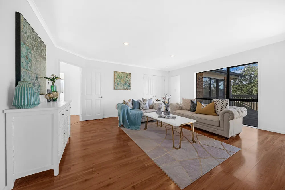 Photos of 115 Bushlands Park Drive