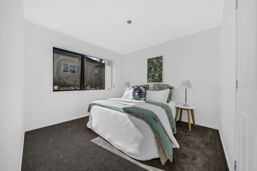 Photos of 115 Bushlands Park Drive