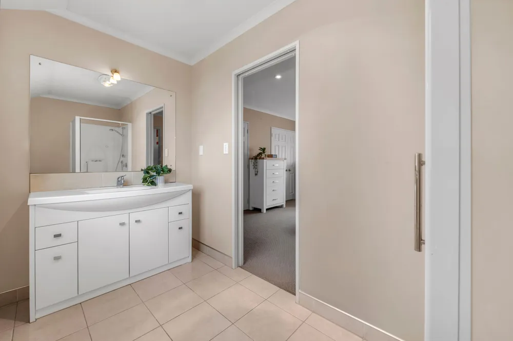 Photos of 21 Speyside Crescent