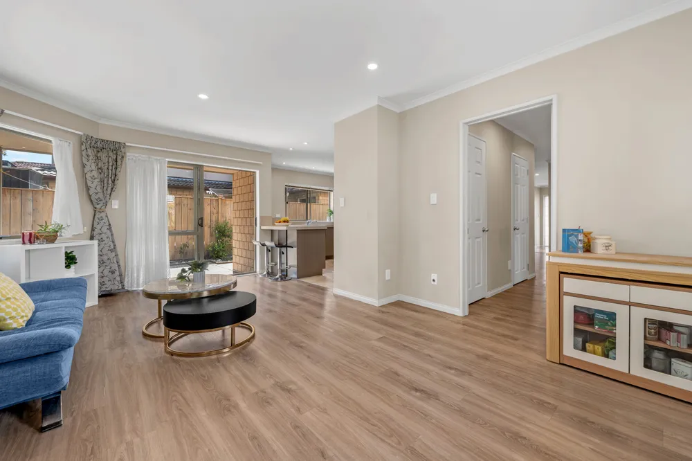 Photos of 21 Speyside Crescent