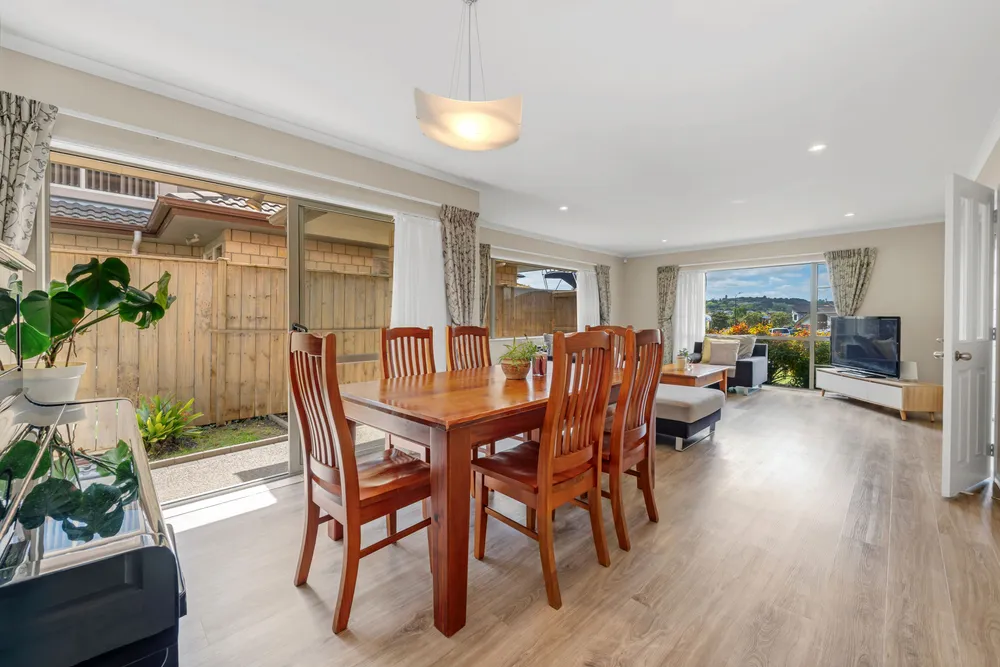 Photos of 21 Speyside Crescent