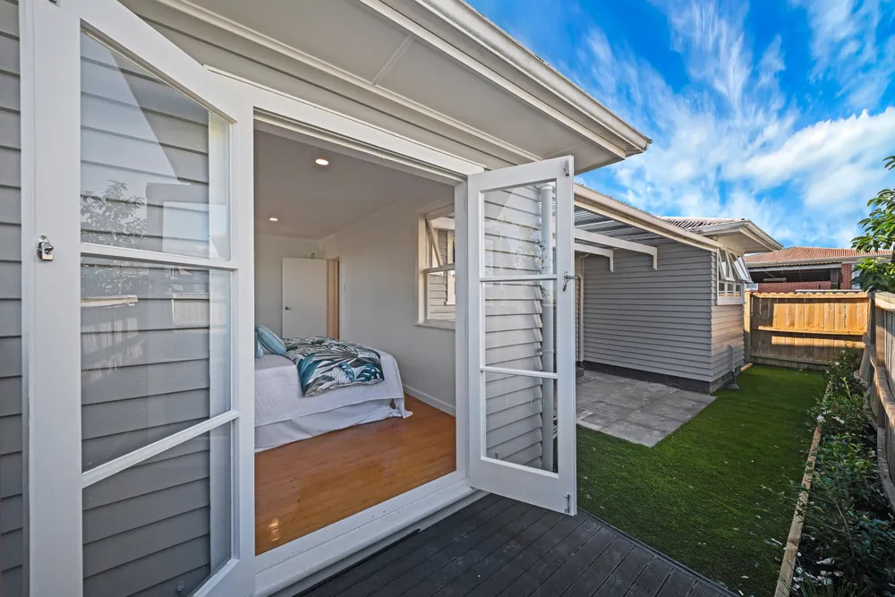 Photos of 22 Harrington Road