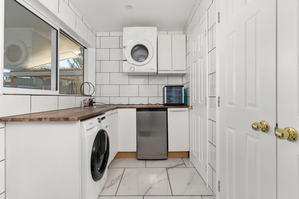 Photos of 17 Kinver Place