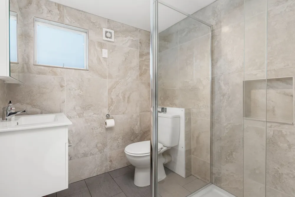 Photos of 17 Kinver Place