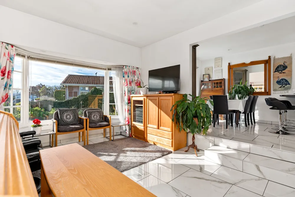 Photos of 17 Kinver Place