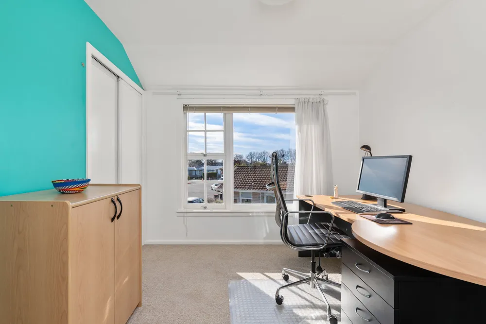 Photos of 17 Kinver Place