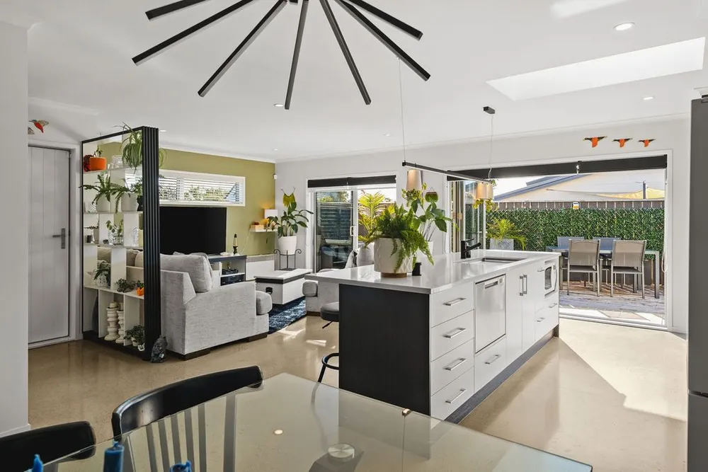 Photos of 3 Katerini Grove
