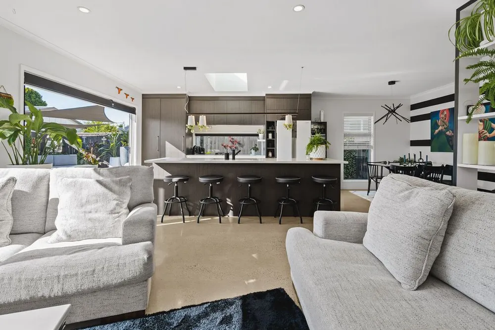 Photos of 3 Katerini Grove