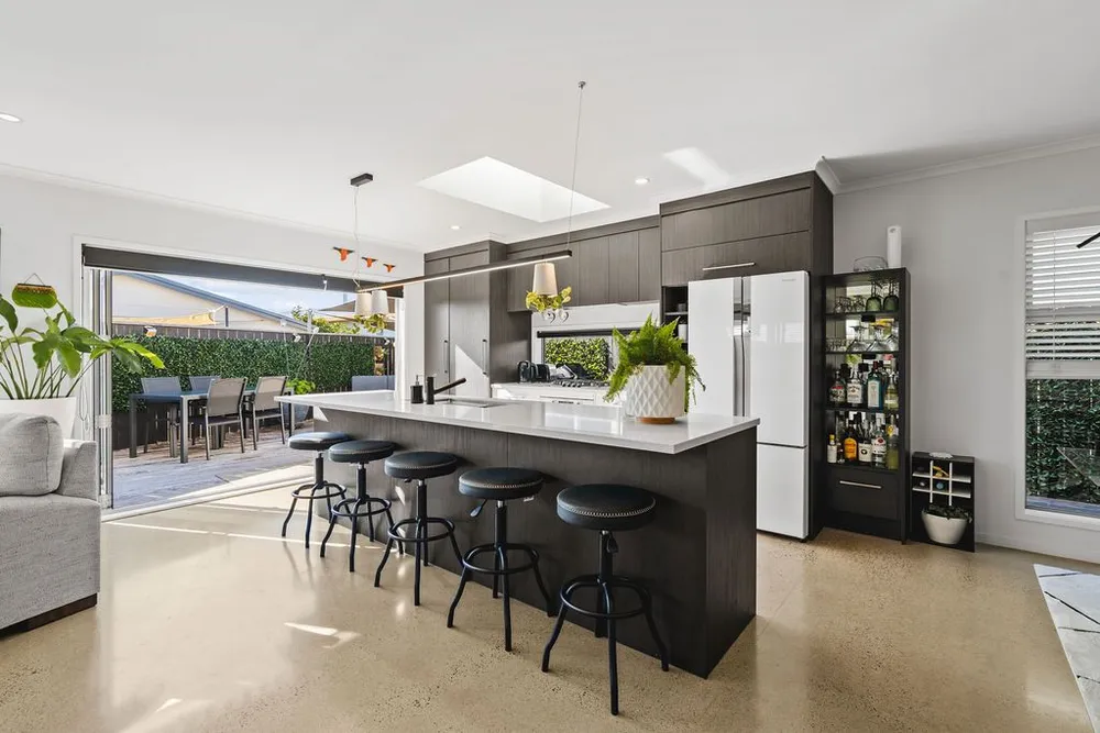 Photos of 3 Katerini Grove