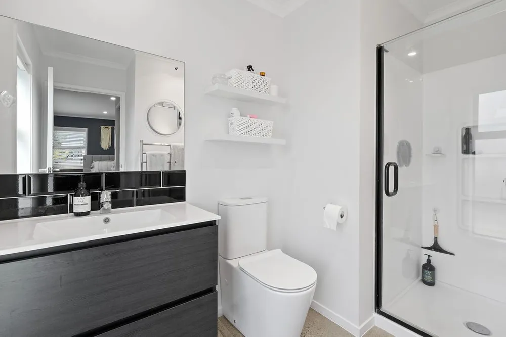 Photos of 3 Katerini Grove