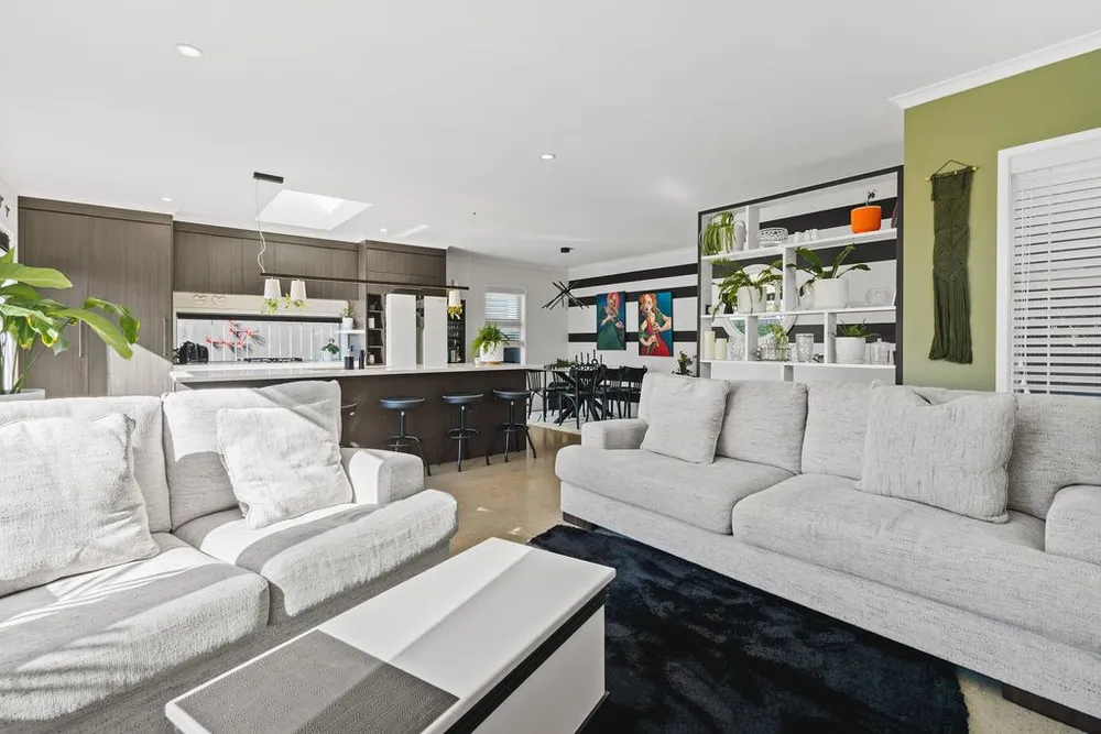 Photos of 3 Katerini Grove
