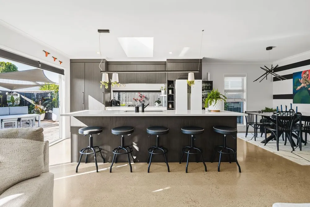 Photos of 3 Katerini Grove