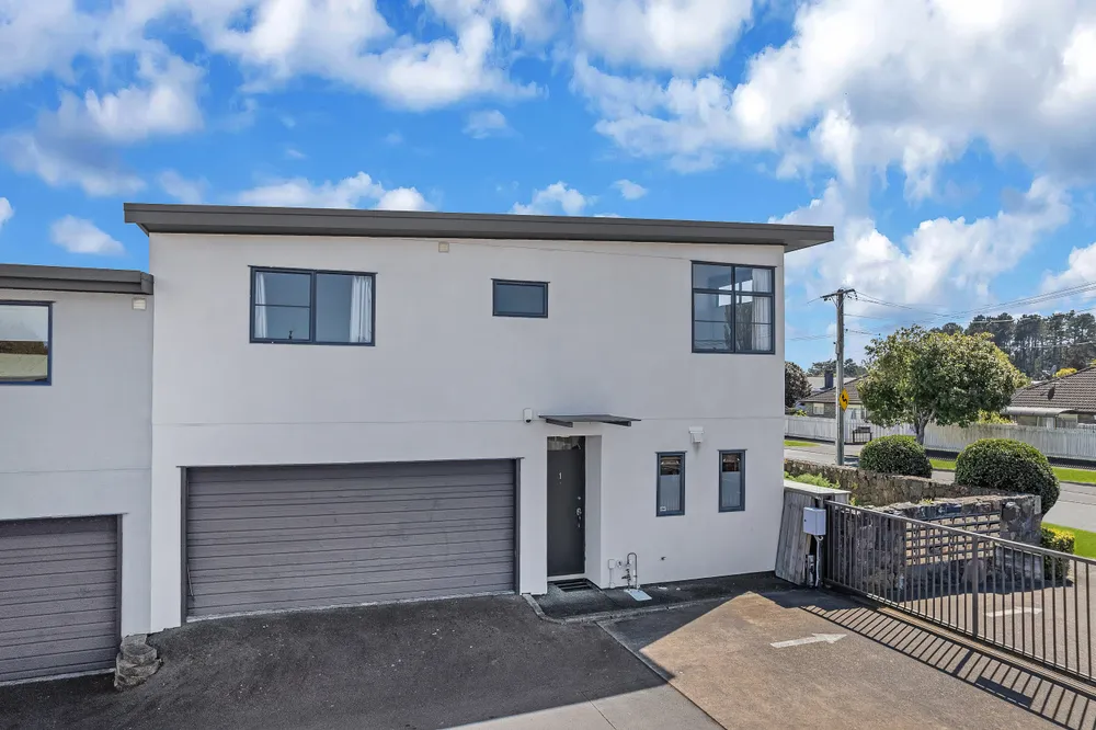 Photos of 1/42 Holly Street