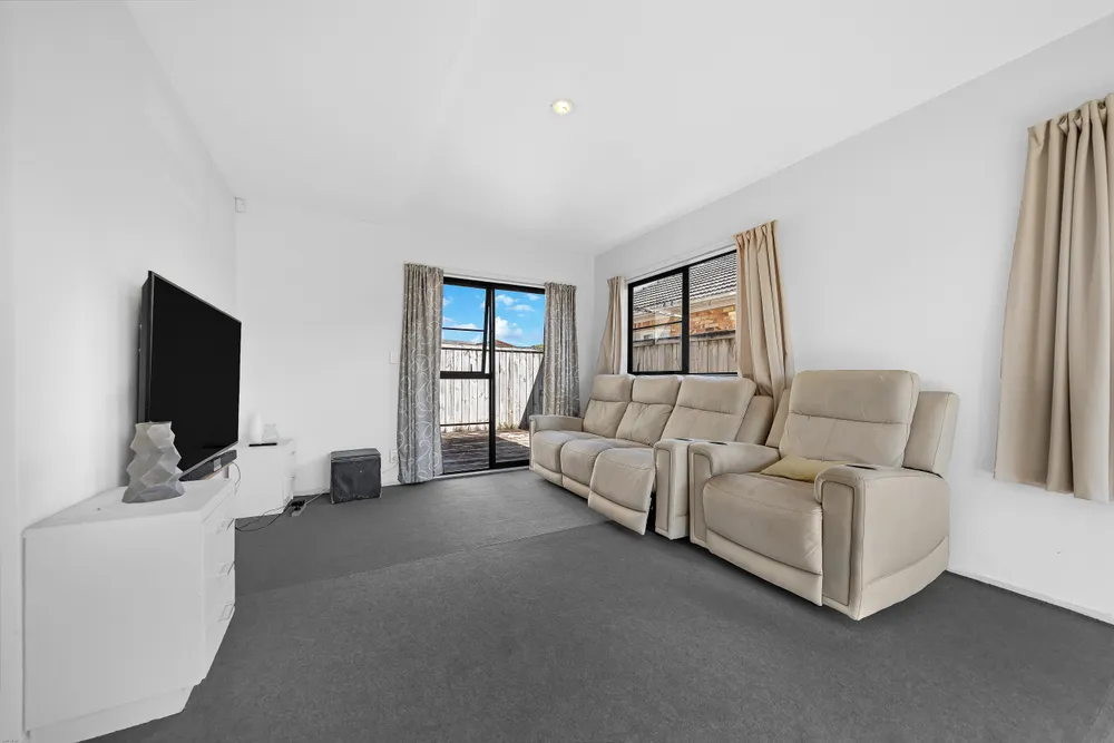 Photos of 1/42 Holly Street