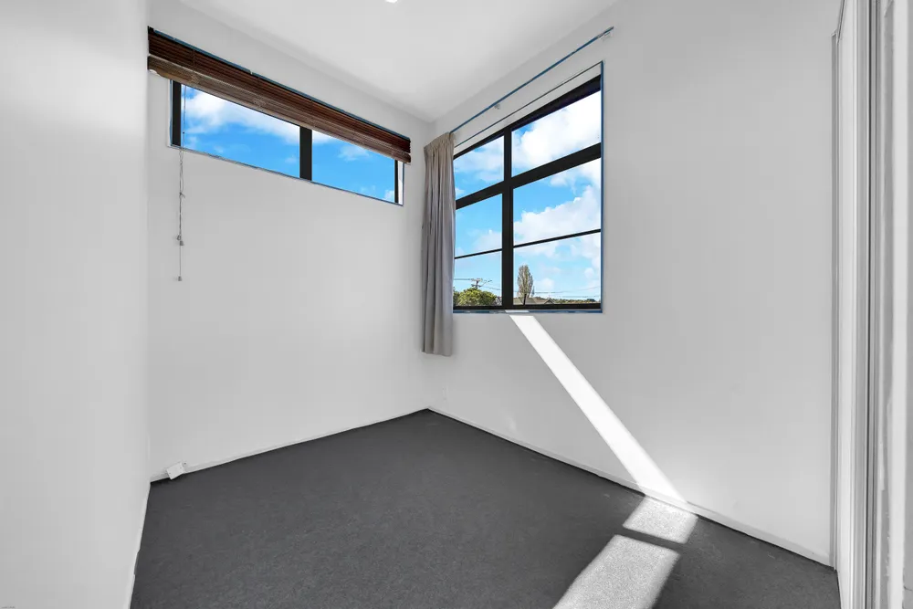 Photos of 1/42 Holly Street