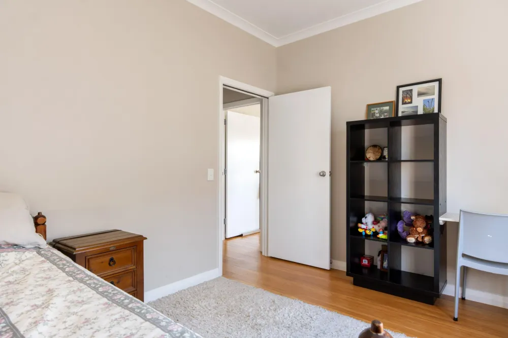 Photos of 30 Cook Street