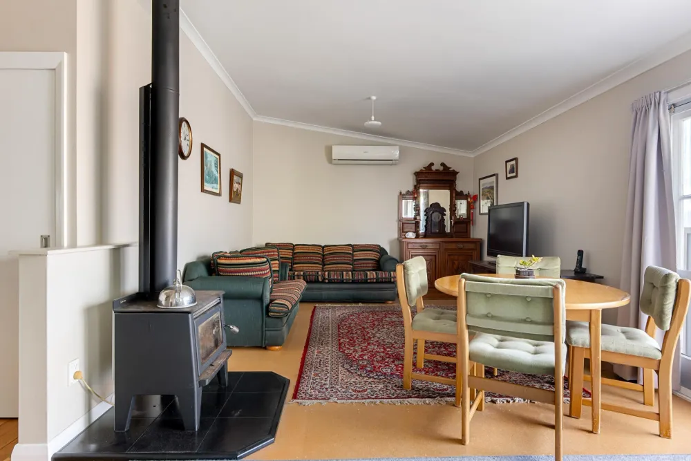 Photos of 30 Cook Street