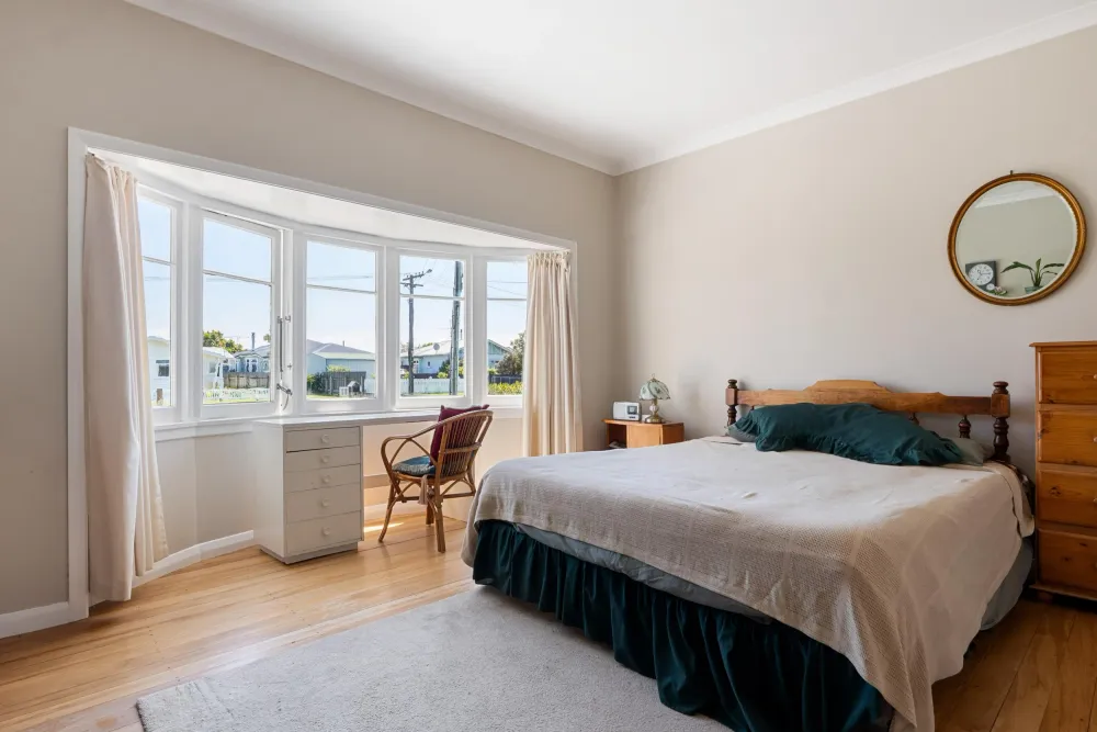 Photos of 30 Cook Street
