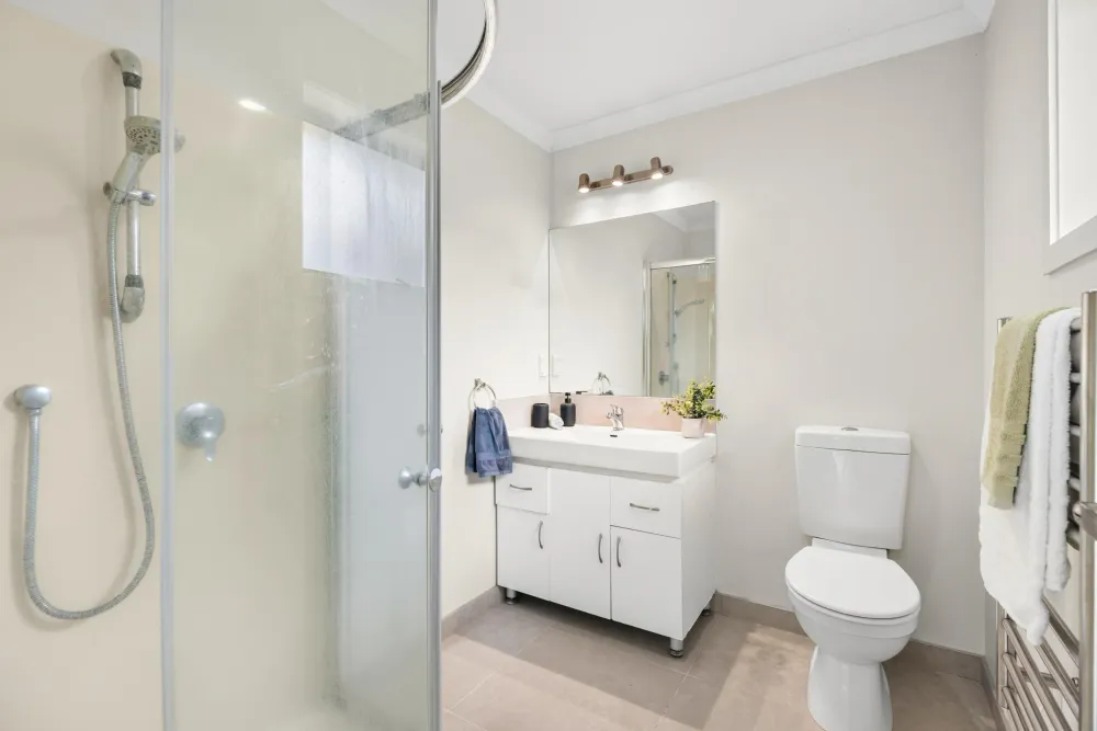 Photos of 34 Bernard Street