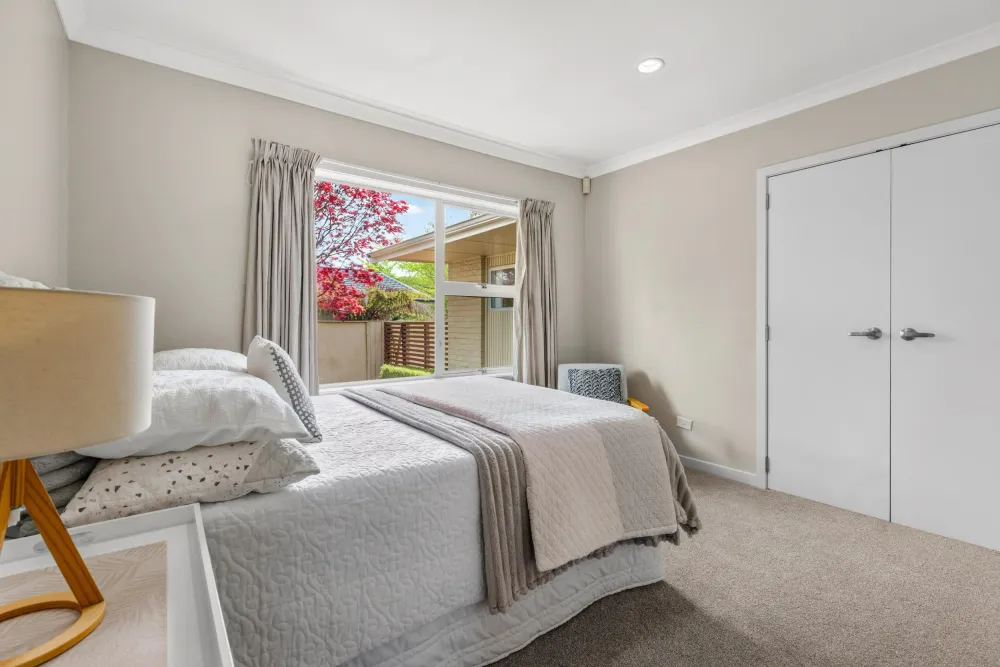 Photos of 34 Bernard Street