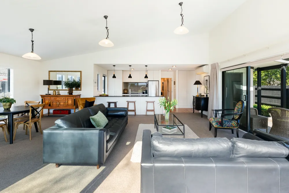 Photos of 92 Rugby Street