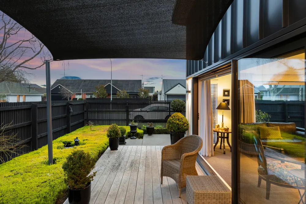 Photos of 92 Rugby Street