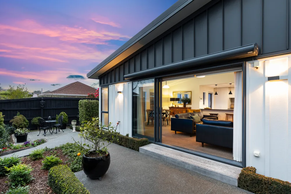 Photos of 92 Rugby Street