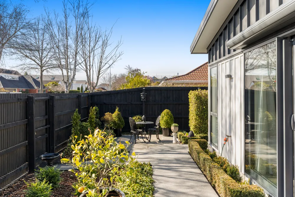 Photos of 92 Rugby Street