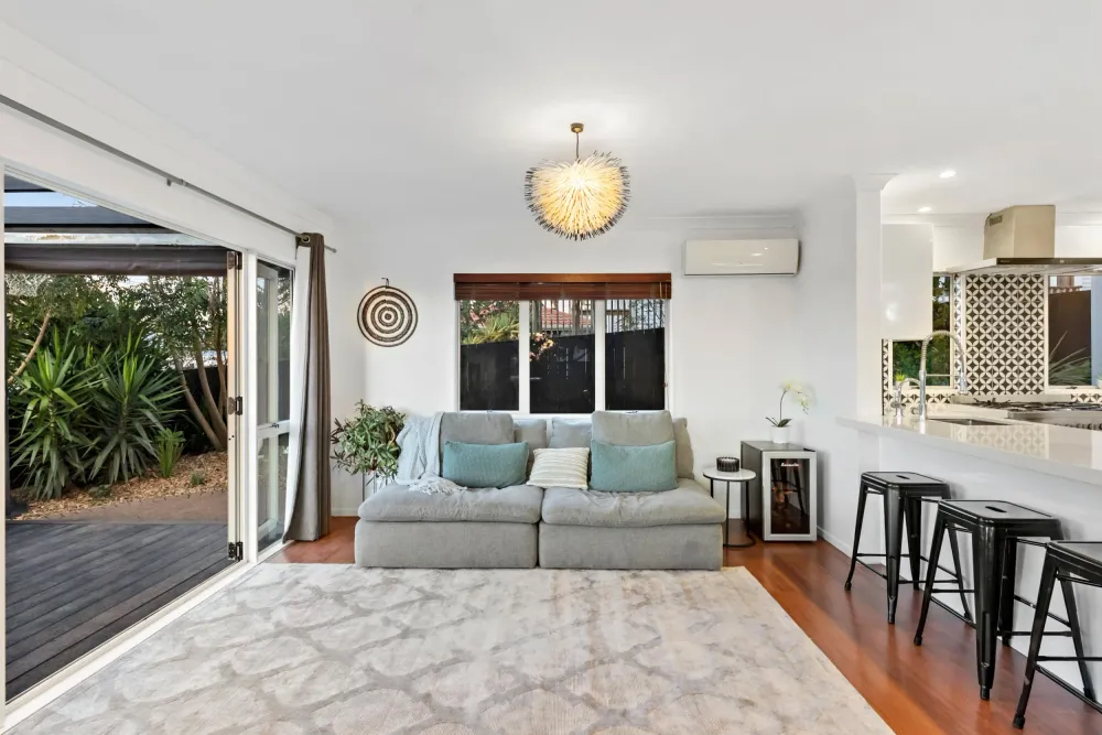 Photos of 10A Regent Street