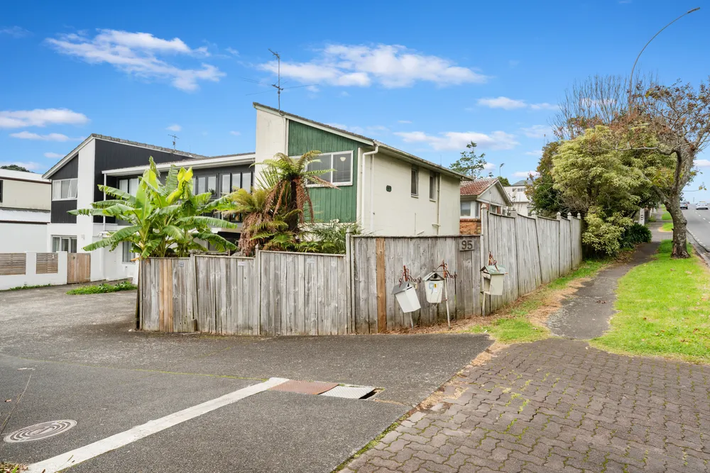 Photos of 3/95 Balmoral Road