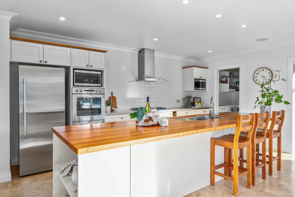 Photos of 13 Meadowgreen Drive