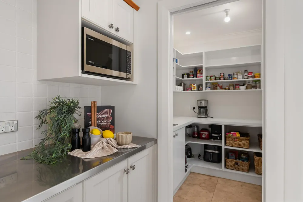 Photos of 13 Meadowgreen Drive