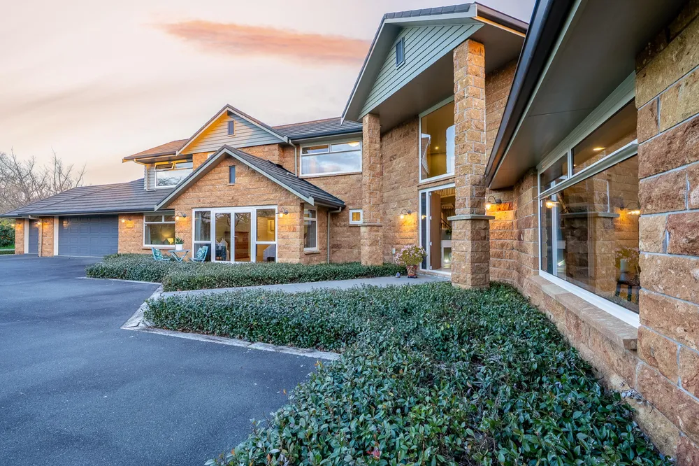 Photos of 13 Meadowgreen Drive