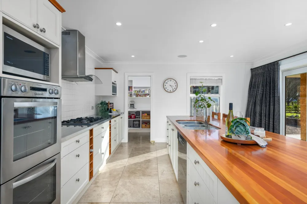 Photos of 13 Meadowgreen Drive