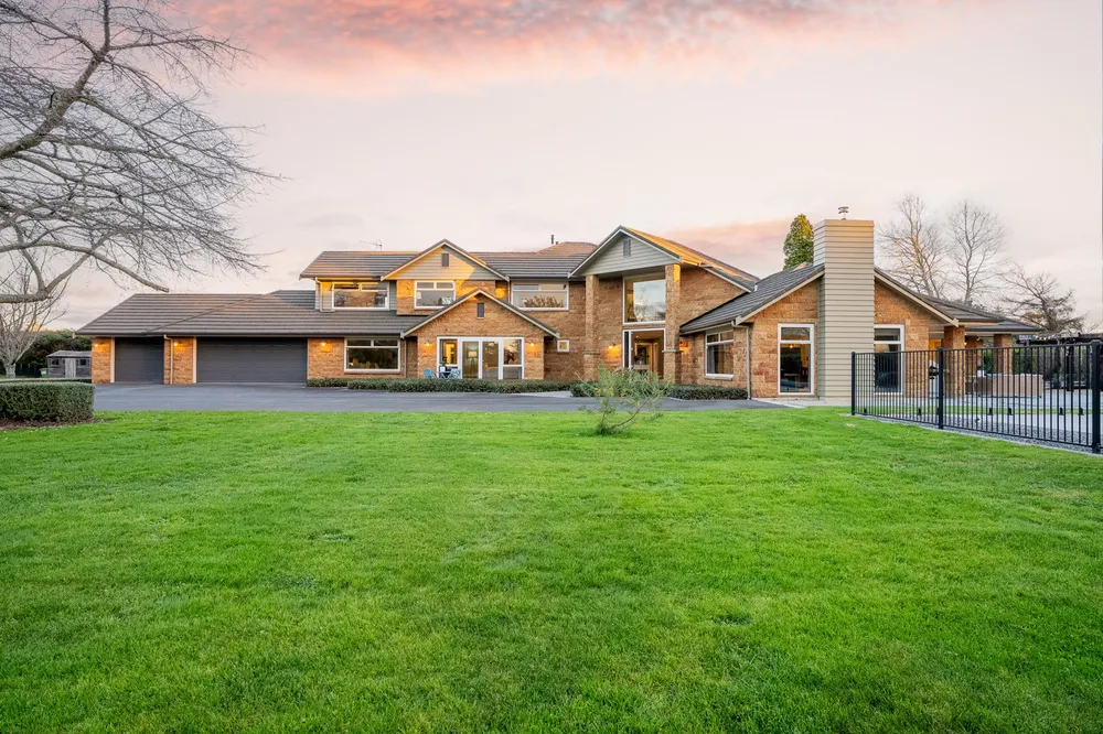 Photos of 13 Meadowgreen Drive