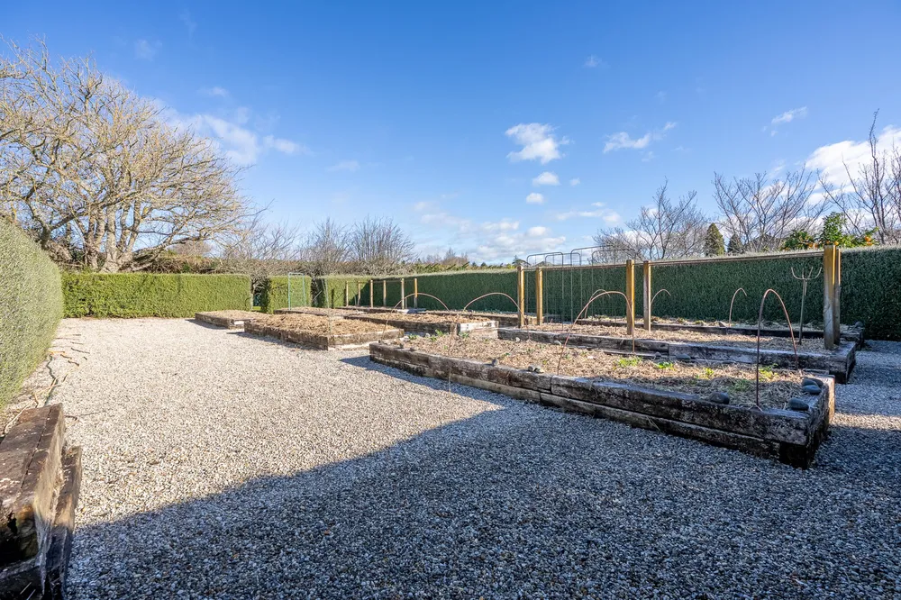 Photos of 13 Meadowgreen Drive