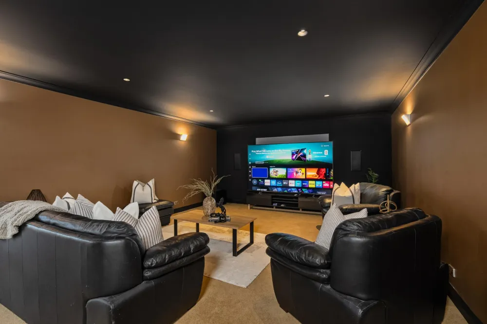 Photos of 13 Meadowgreen Drive