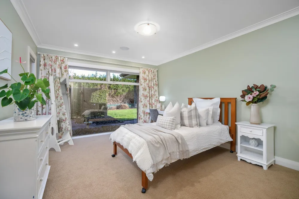 Photos of 13 Meadowgreen Drive