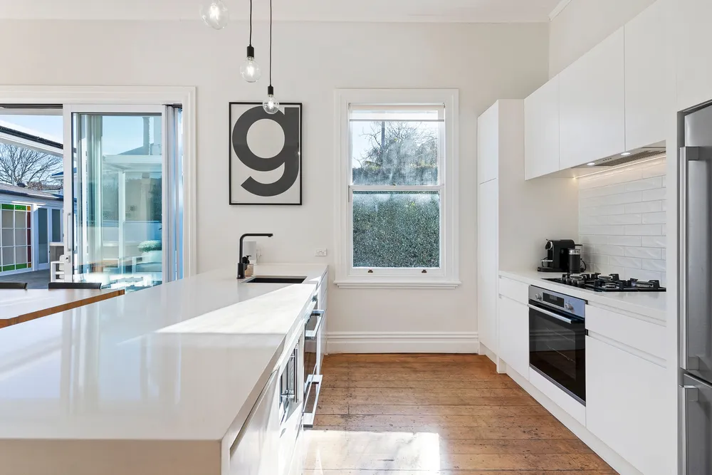 Photos of 1 Surrey Crescent