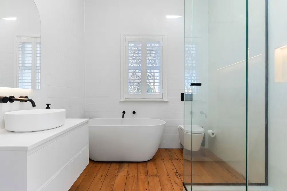 Photos of 1 Surrey Crescent