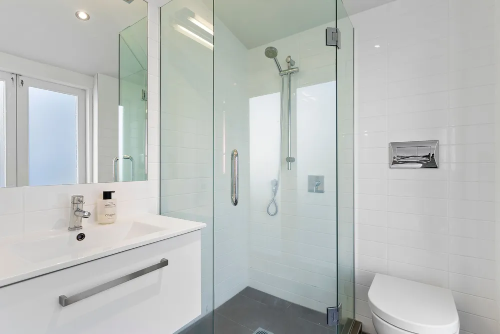 Photos of 1 Surrey Crescent
